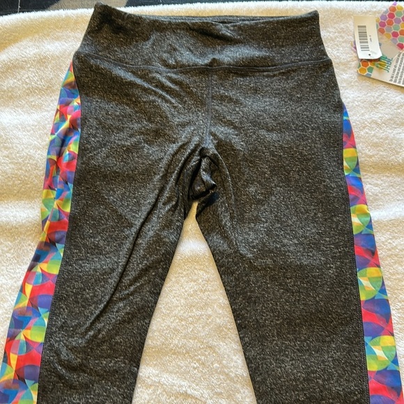 LuLaRoe Simply Comfortable Jade Athletic Capri Leggings NWT Sz. Small - Picture 2 of 4